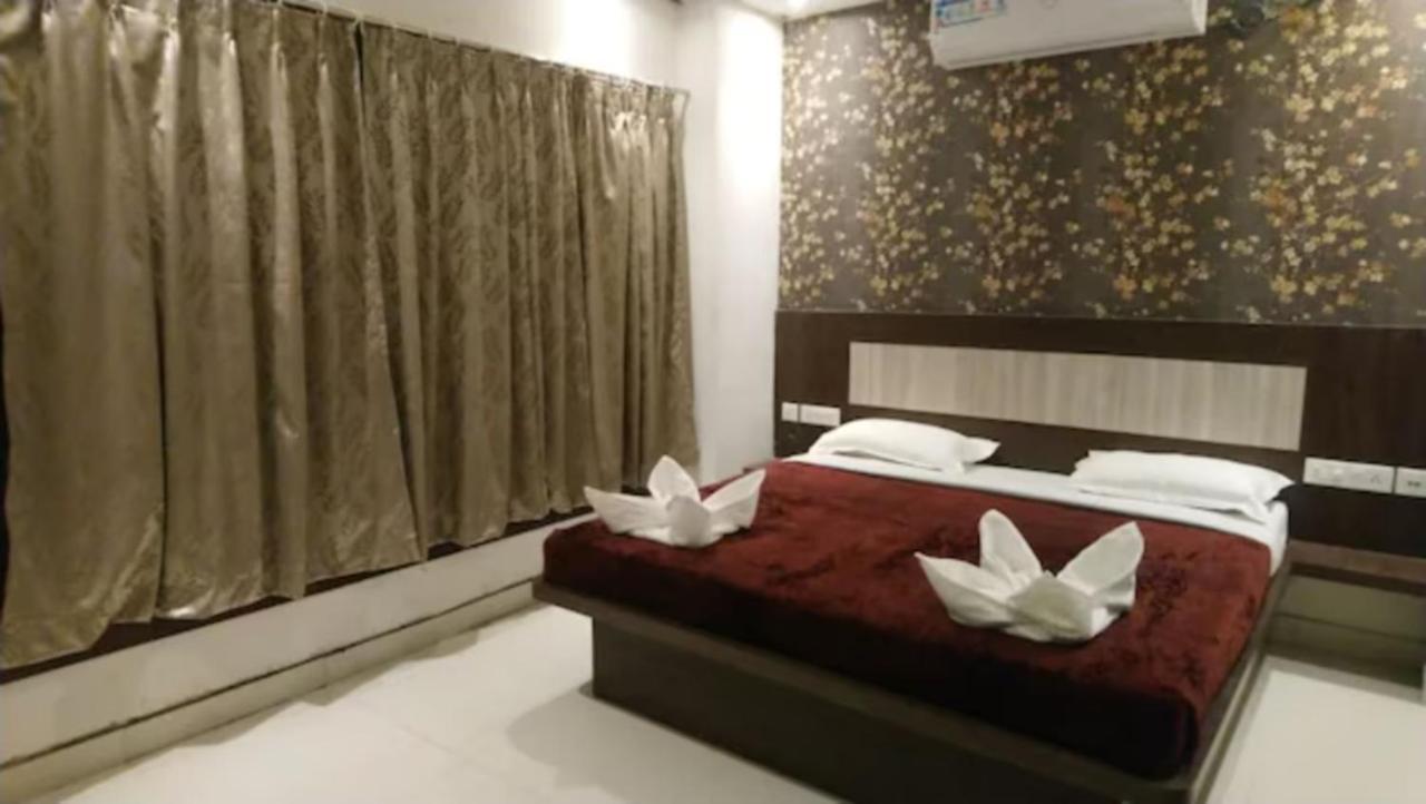 Hotel Goroomgo Town Puri