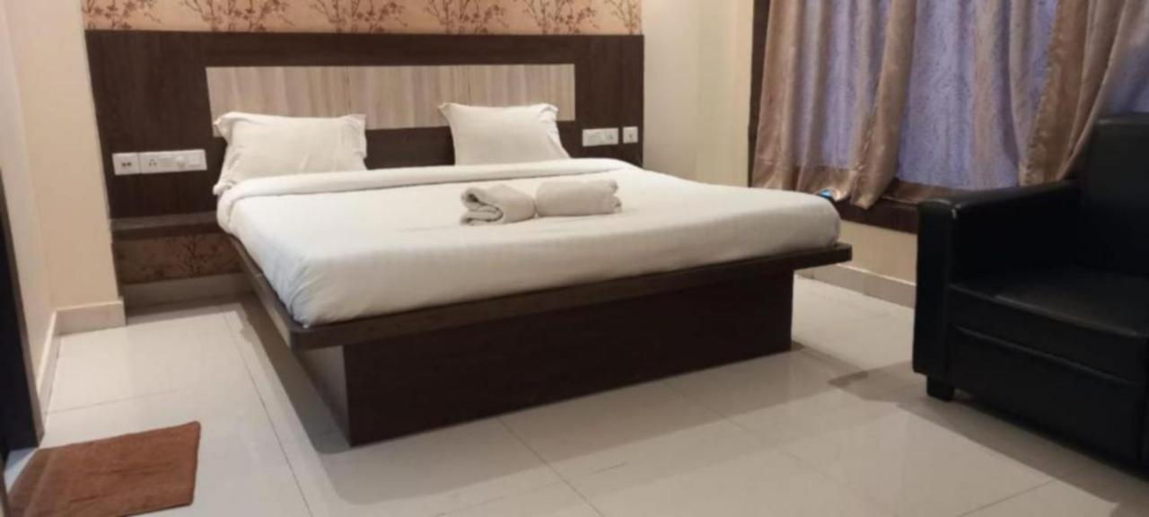 Hotel Goroomgo Town 3*